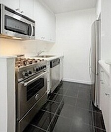 Primary Photo - 65 4th Ave