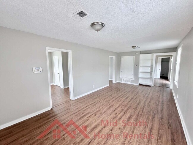 Building Photo - 1545 Patton St
