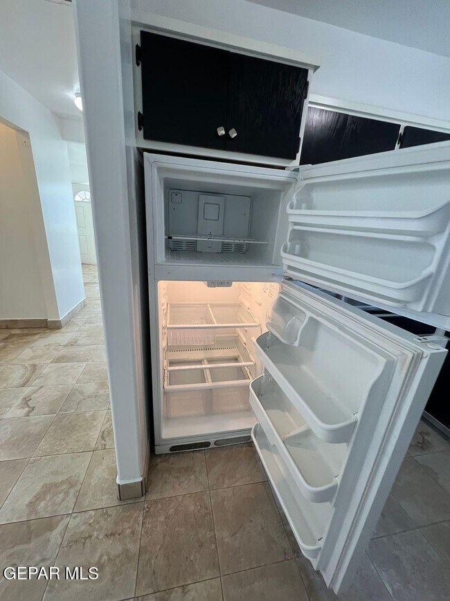 Foto del edificio - 540 N Yarbrough Dr