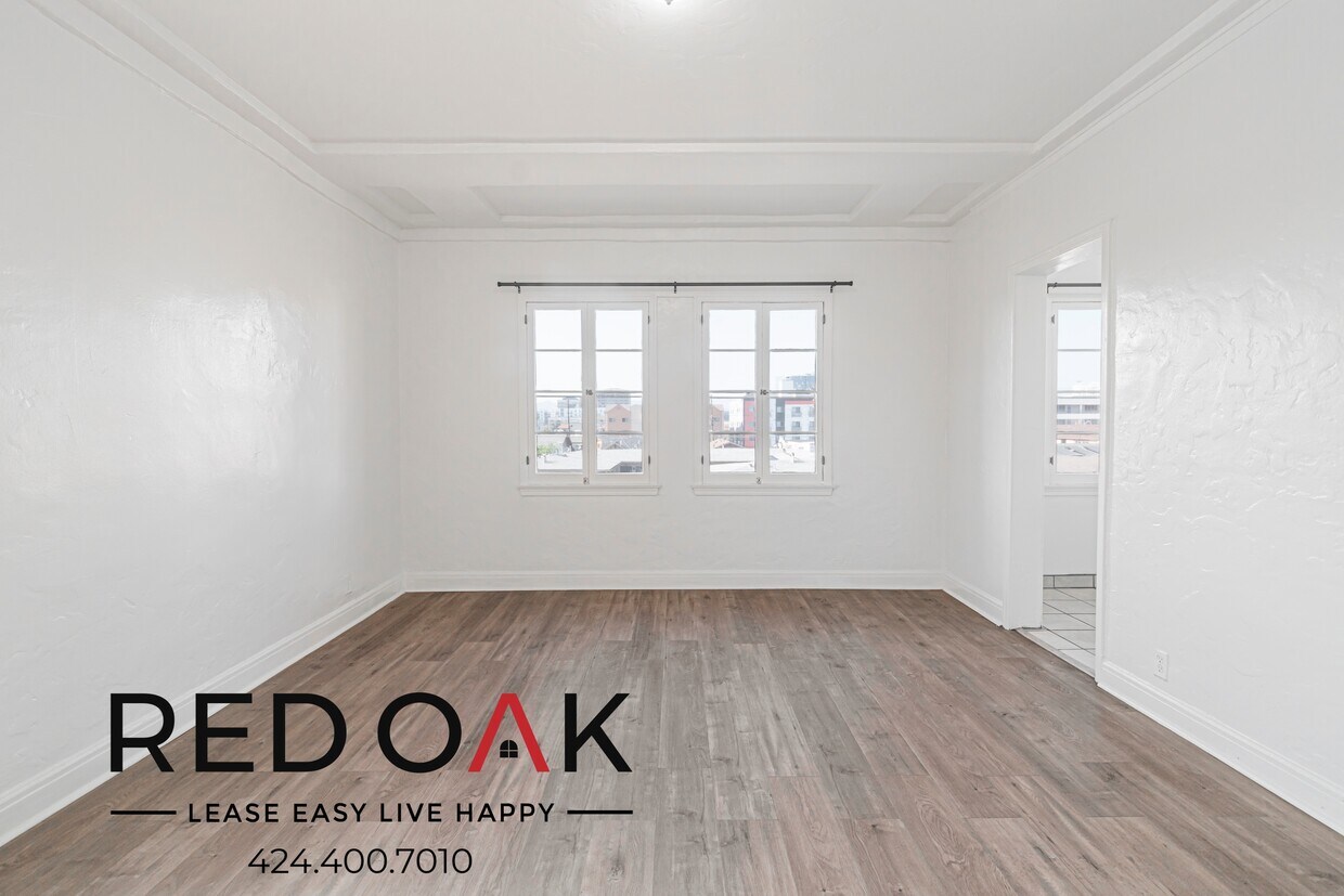 Foto principal - 2700 San Marino St