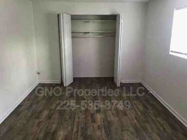 Foto del edificio - 3205 Luna St