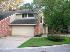 Building Photo - 7 Blue Fox Ct