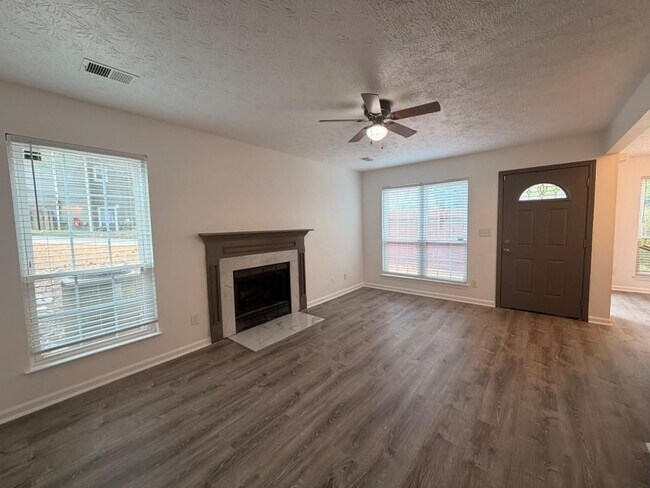 Building Photo - 1026 Wuthering Way