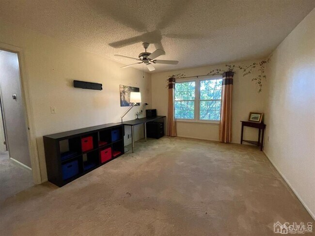 Foto del edificio - 306 Hampshire Ct