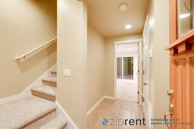 Foto del edificio - 3 br, 3.5 bath Townhome - 9506 Interlake A...