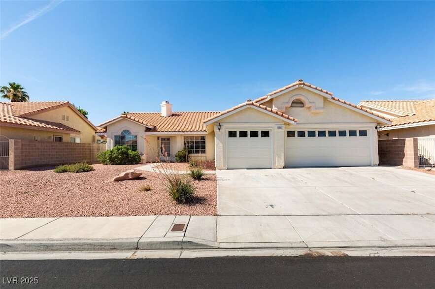 Foto principal - 1744 Knotty Pine