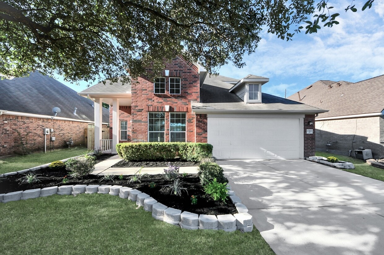 Foto principal - 13111 Porter Meadow Ln