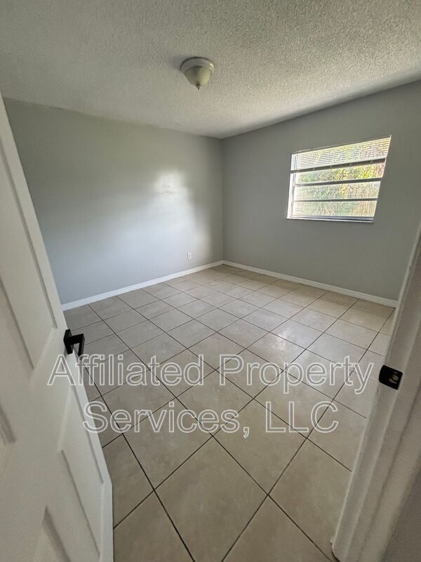 Foto del edificio - 3104-3210 Louisiana Avenue