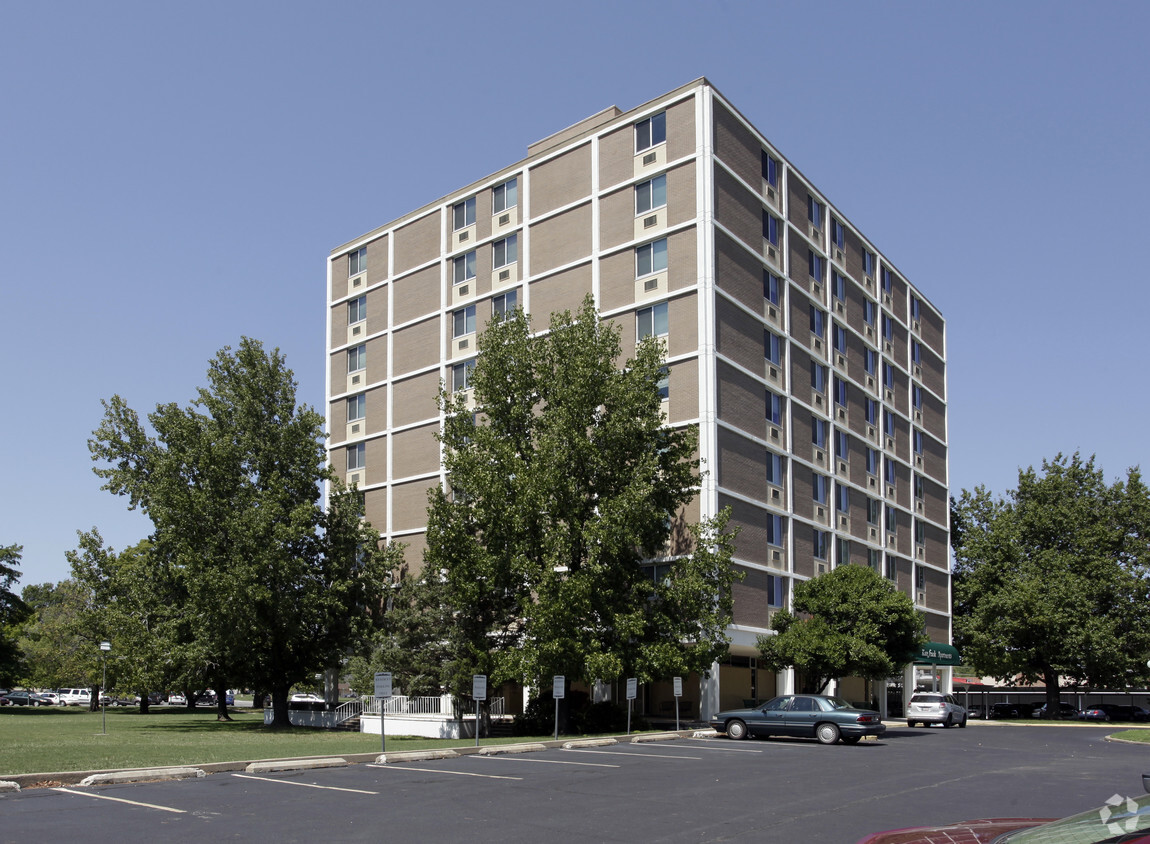 Primary Photo - Kate Frank Apartments