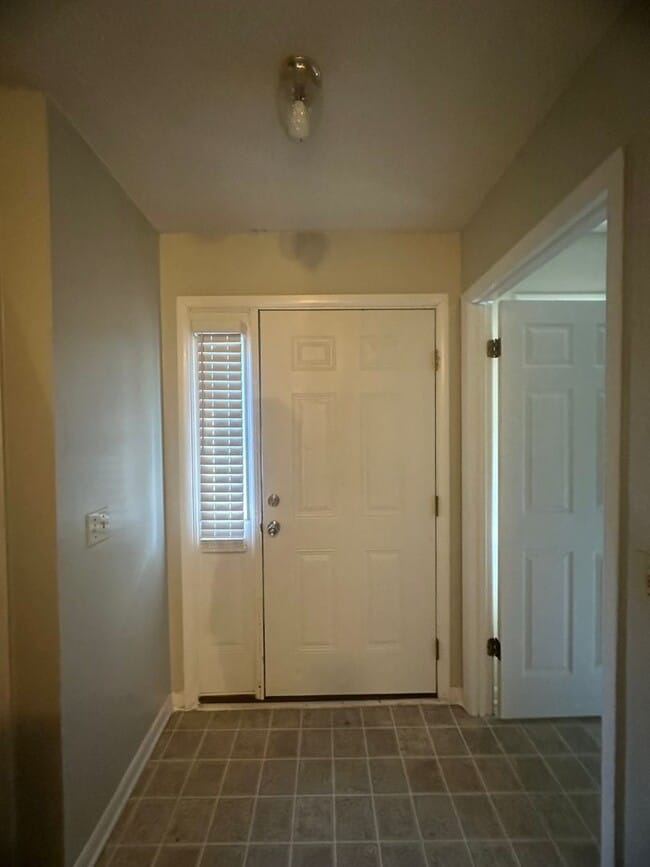 Building Photo - Rolling Acres -