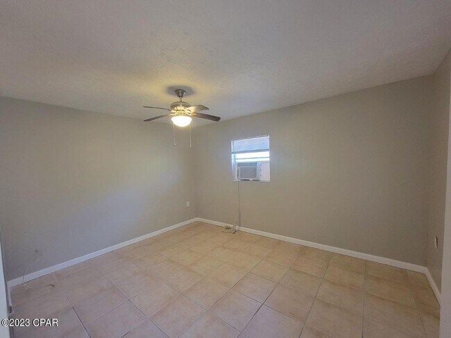 Foto del edificio - 2319 E 16th Ct
