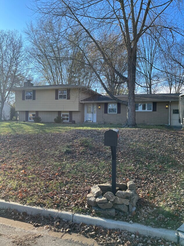 1631 Washington Dr, Beavercreek, OH 45432 House Rental in