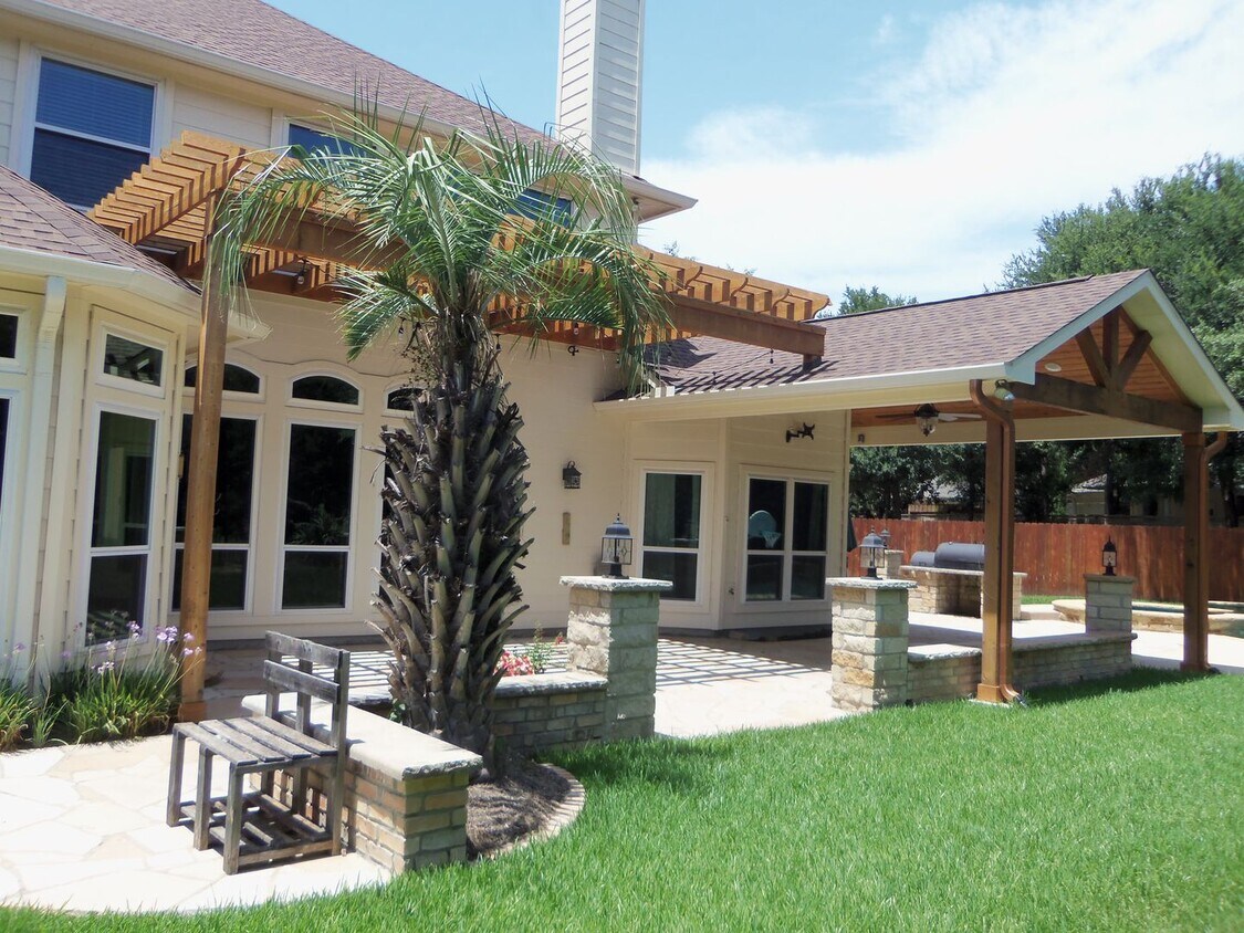 Primary Photo - Stunning home with backyard Oasis in Round...