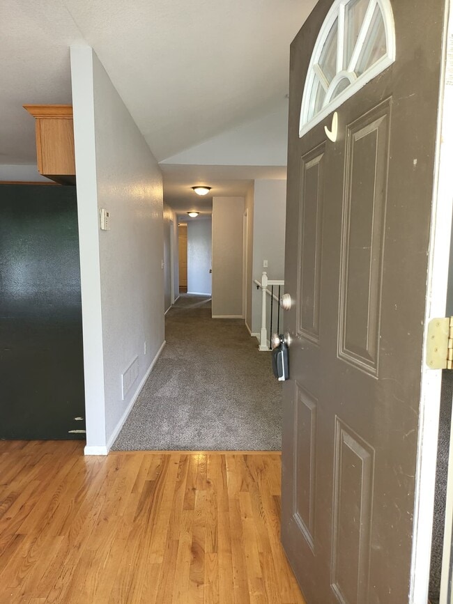 Foto del edificio - 2704 Breckenridge Pl