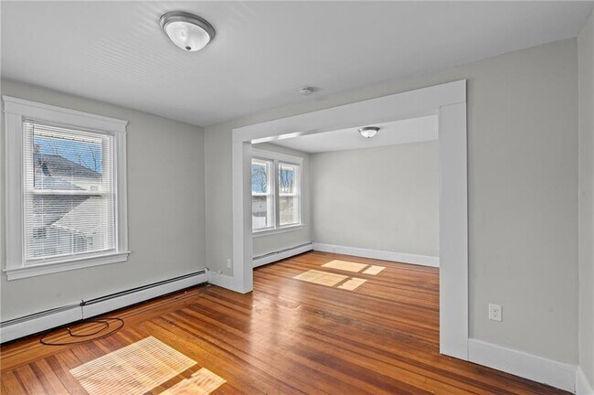 Foto del edificio - 28 Island Ave
