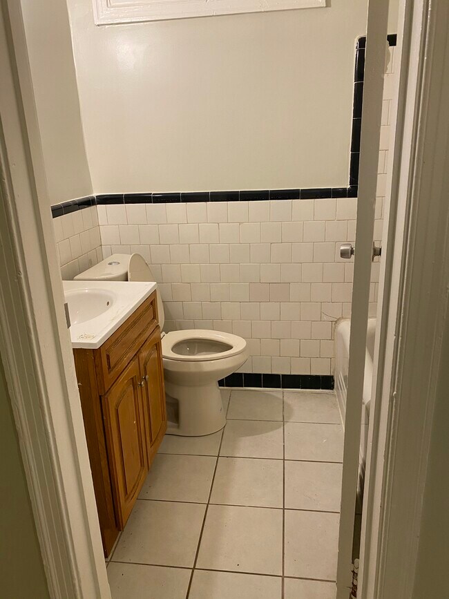 Baño - 1227 Holbrook Ter NE