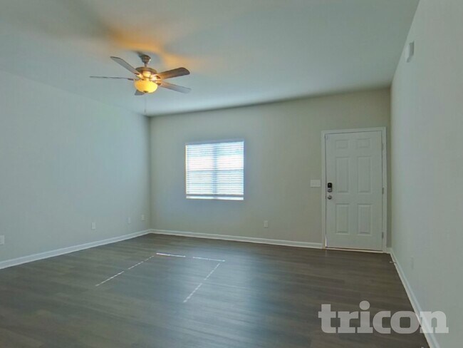 Foto del edificio - 114 Highland Dr