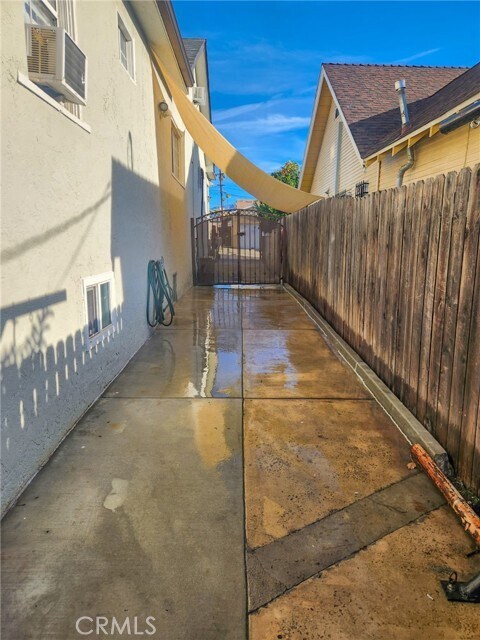 Foto del edificio - 4422 Moonstone Dr