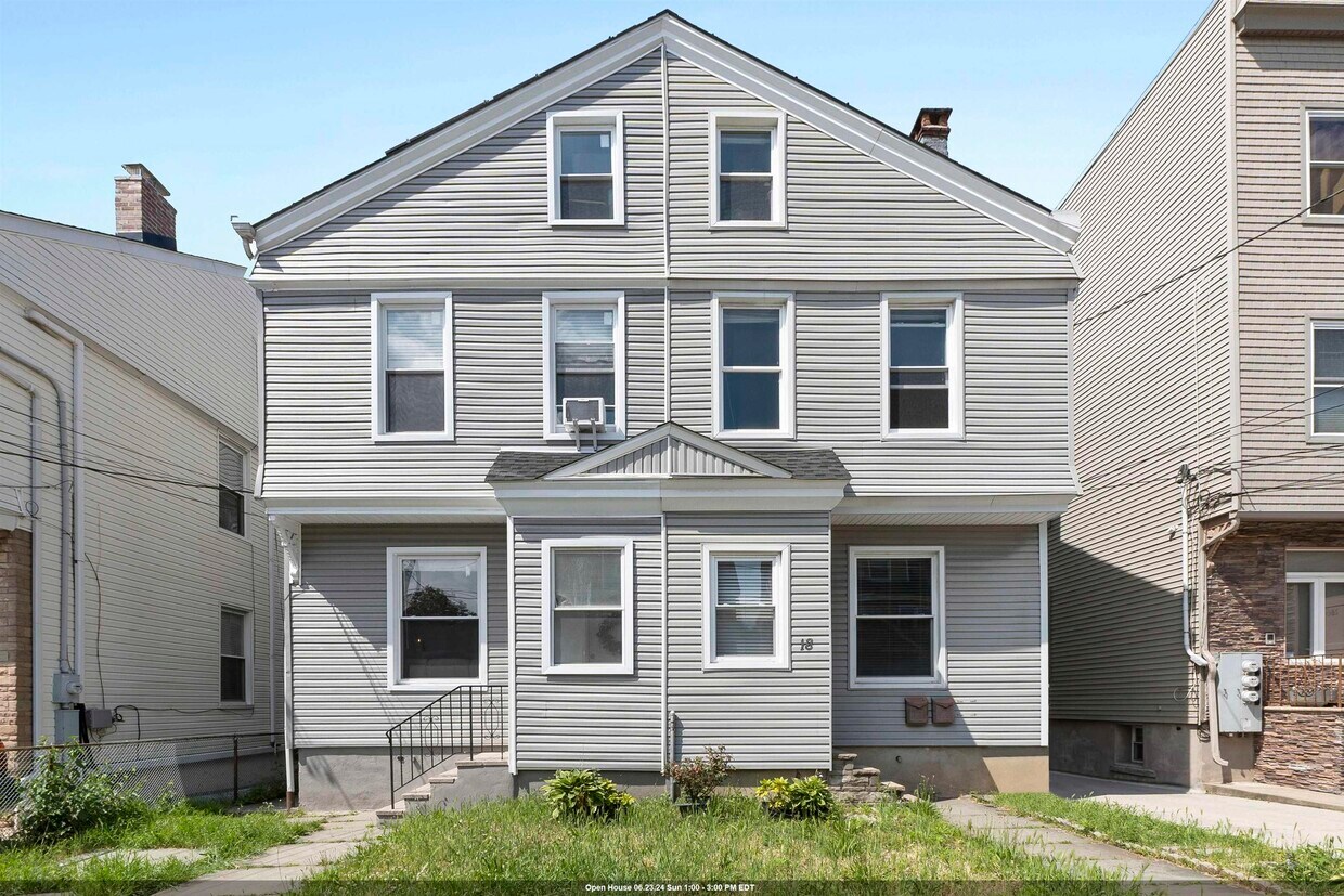 Primary Photo - 18 Howard Pl