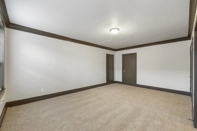 Foto del edificio - 16 N Broadway St
