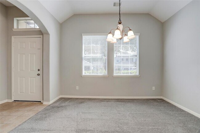 Building Photo - 1196 Stallion Ridge