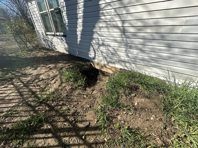 Photo - 895 Kney St House