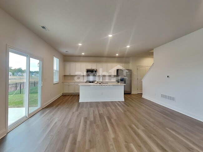 Foto del edificio - 9139 Henley Ave