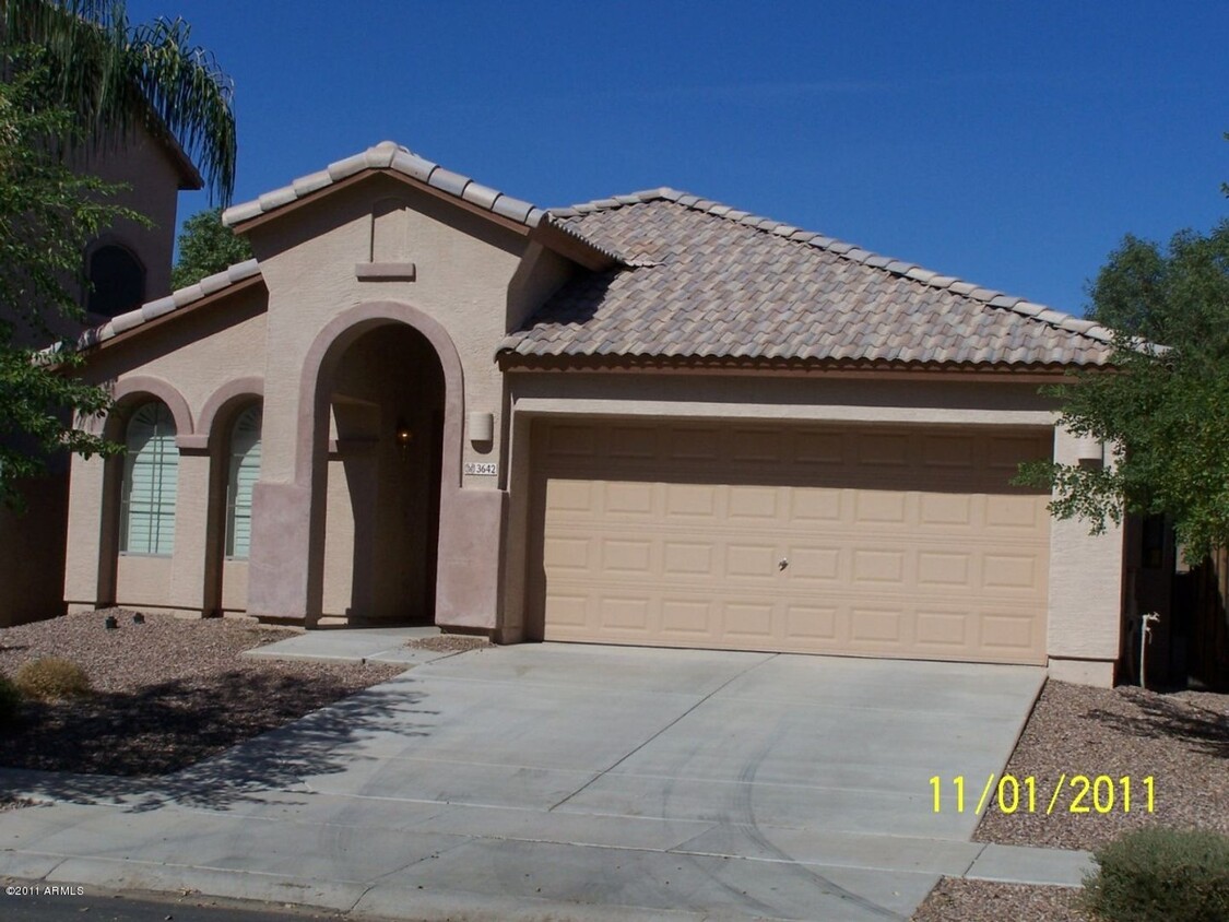 Primary Photo - 3 Bed, 2 Bath Home in Power Ranch Subdivis...