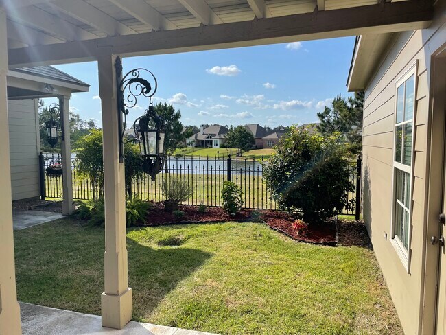 Foto del edificio - 3778 Gray Market Dr