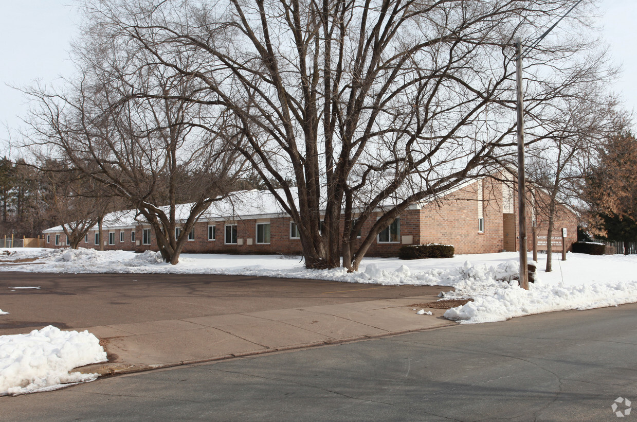 Building Photo - GAYLORD NELSON MANOR