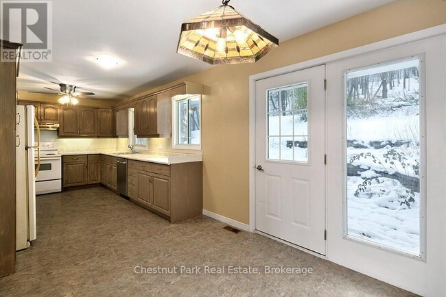 Building Photo - 207070 HIGHWAY 26