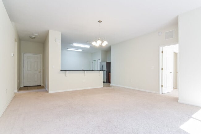 Foto del edificio - 4013 Constantine Loop