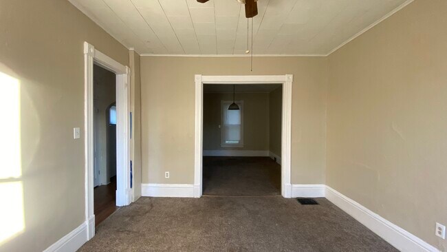 Foto del edificio - 401 1st Ave