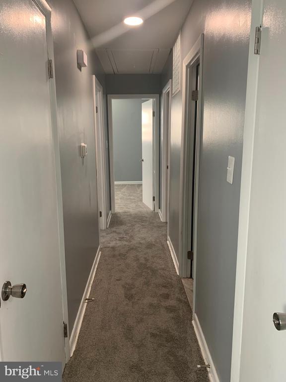 Foto del edificio - 9910 Glen Way