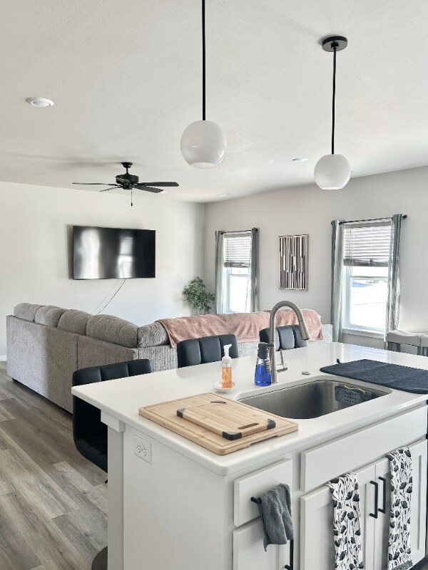 Foto del edificio - 1437 Winterberry Ln