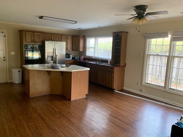 Building Photo - 2030 Prestwick Dr