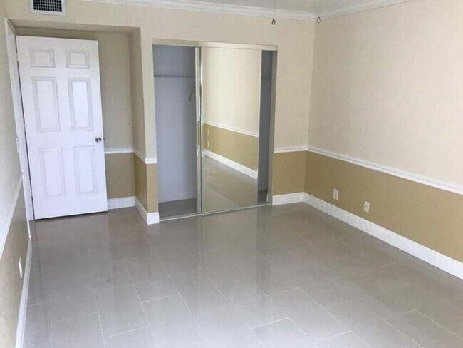 Foto del edificio - 4356 Hazel Ave