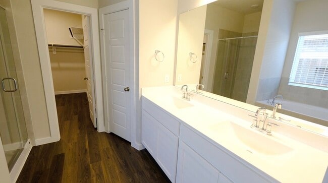 Building Photo - 21631 Sandy Dune Dr