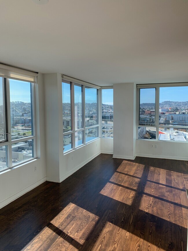 Foto del edificio - 300 Berry St