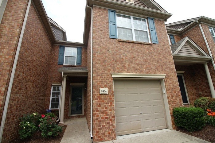 Foto principal - 3 Bed / 2.5 Bath home