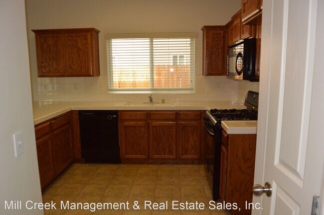 Building Photo - 3 br, 2 bath House - 4123 S. Oak View