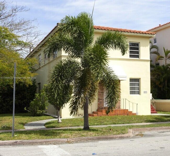 Foto del edificio - 291 Navarre Ave