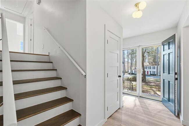 Foto del edificio - 3400 Elm Creek Dr