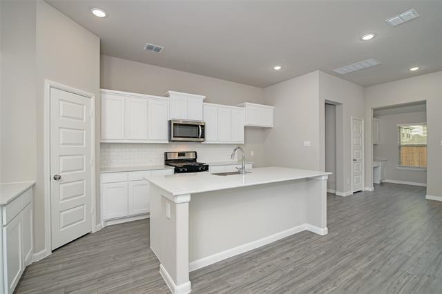 Foto del edificio - 5406 Big Thicket Ln