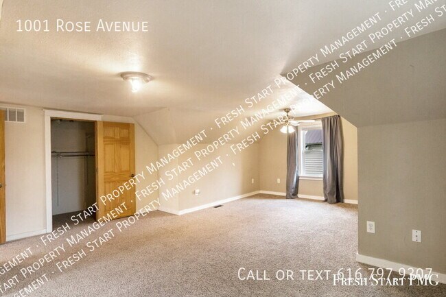 Foto del edificio - 1001 Rose Ave