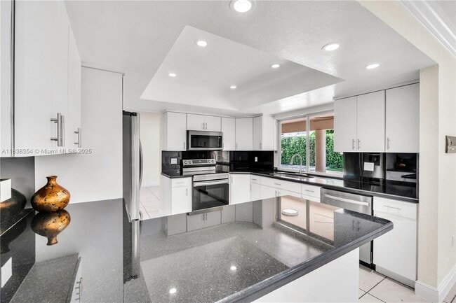 Building Photo - 8482 NW 166th Terrace