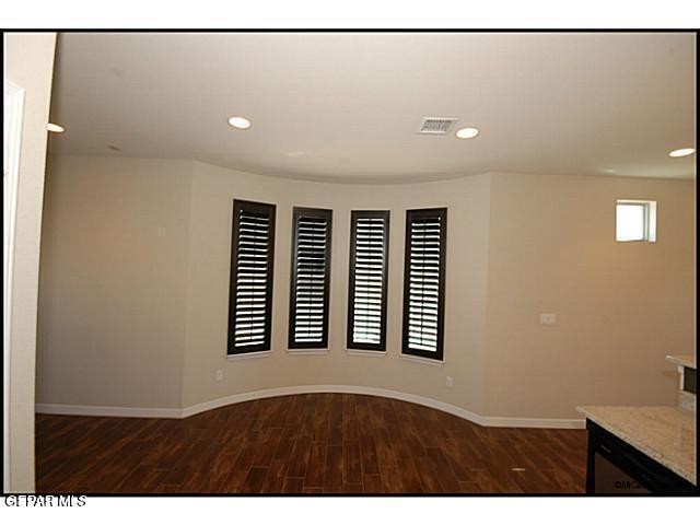 Building Photo - 3128 Coyote Park Dr