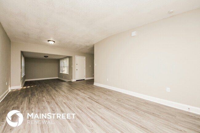 Building Photo - 6218 Balboa Dr