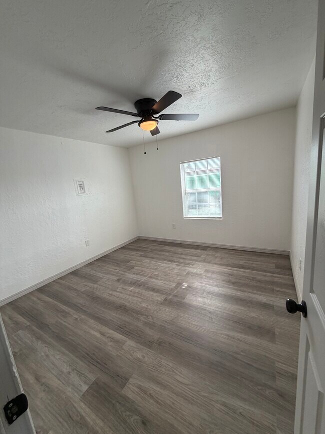 Foto del edificio - 1415 NW 44th St