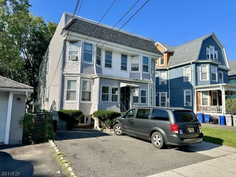 Primary Photo - 4 Swaine Pl